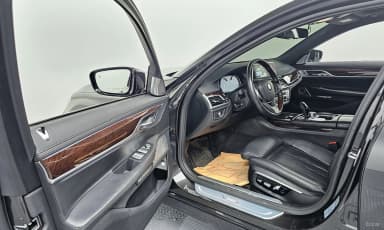 7 Series (G11)