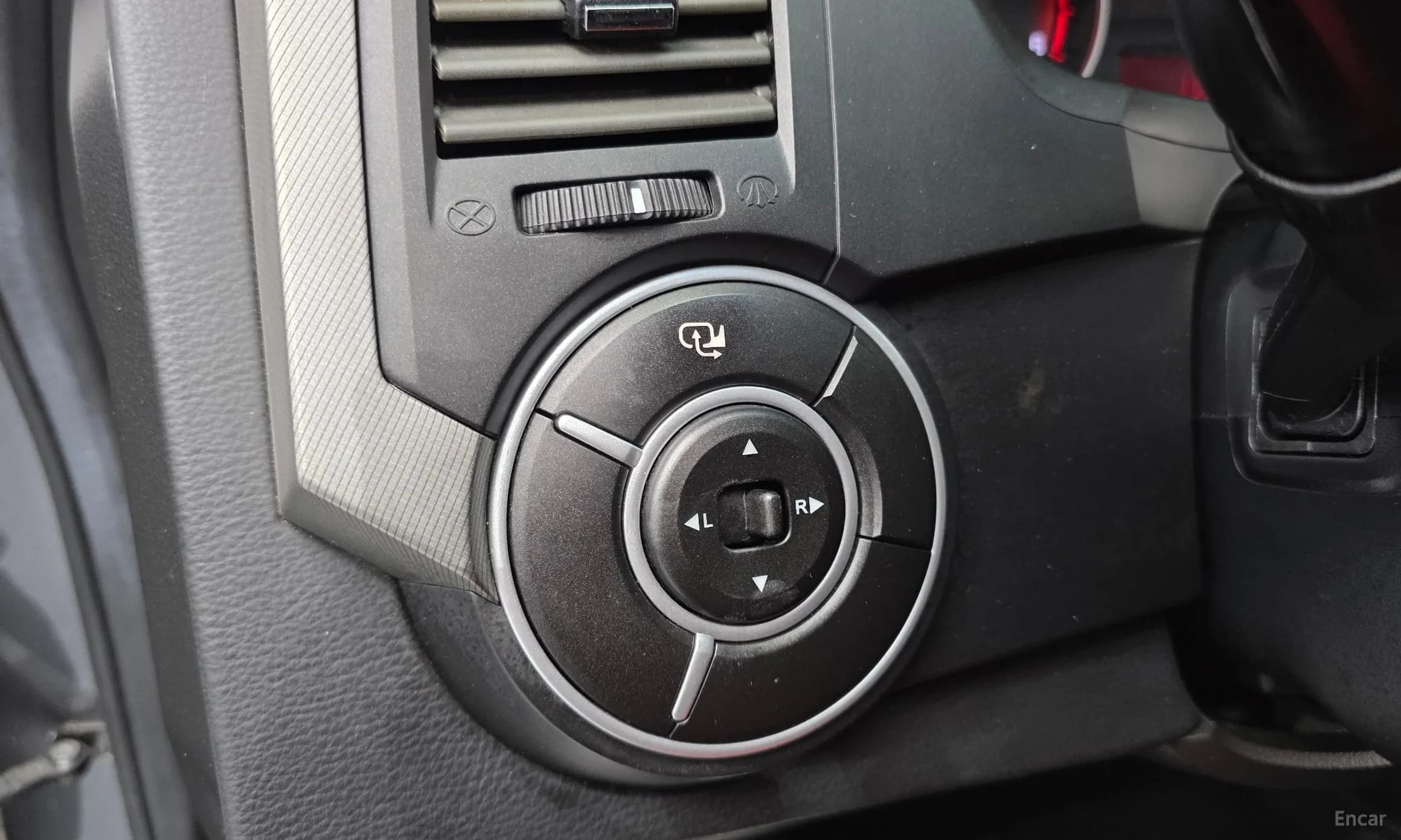Korando Sports