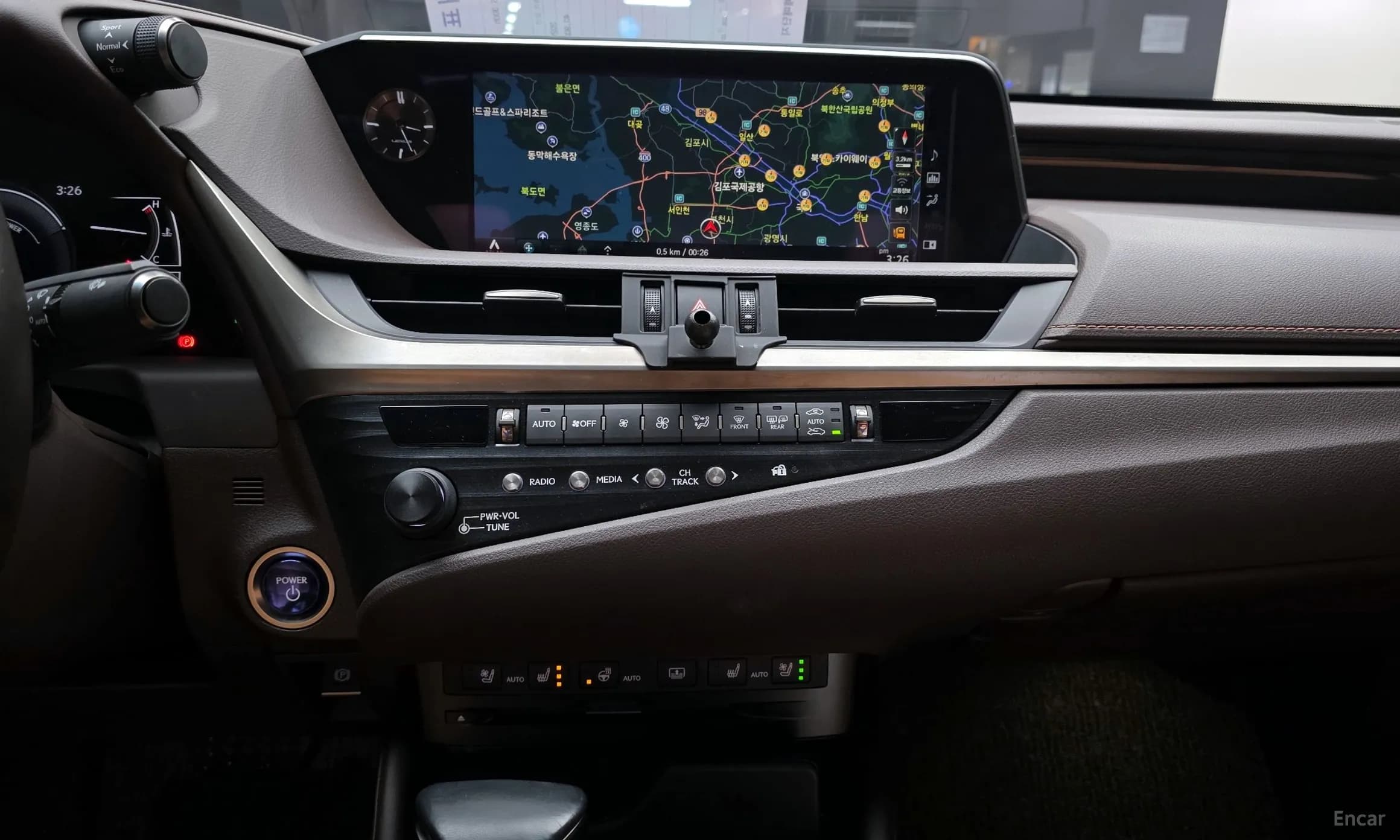 ES300h 7th Generation