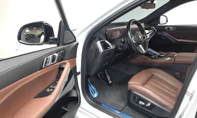 X6 (G06)