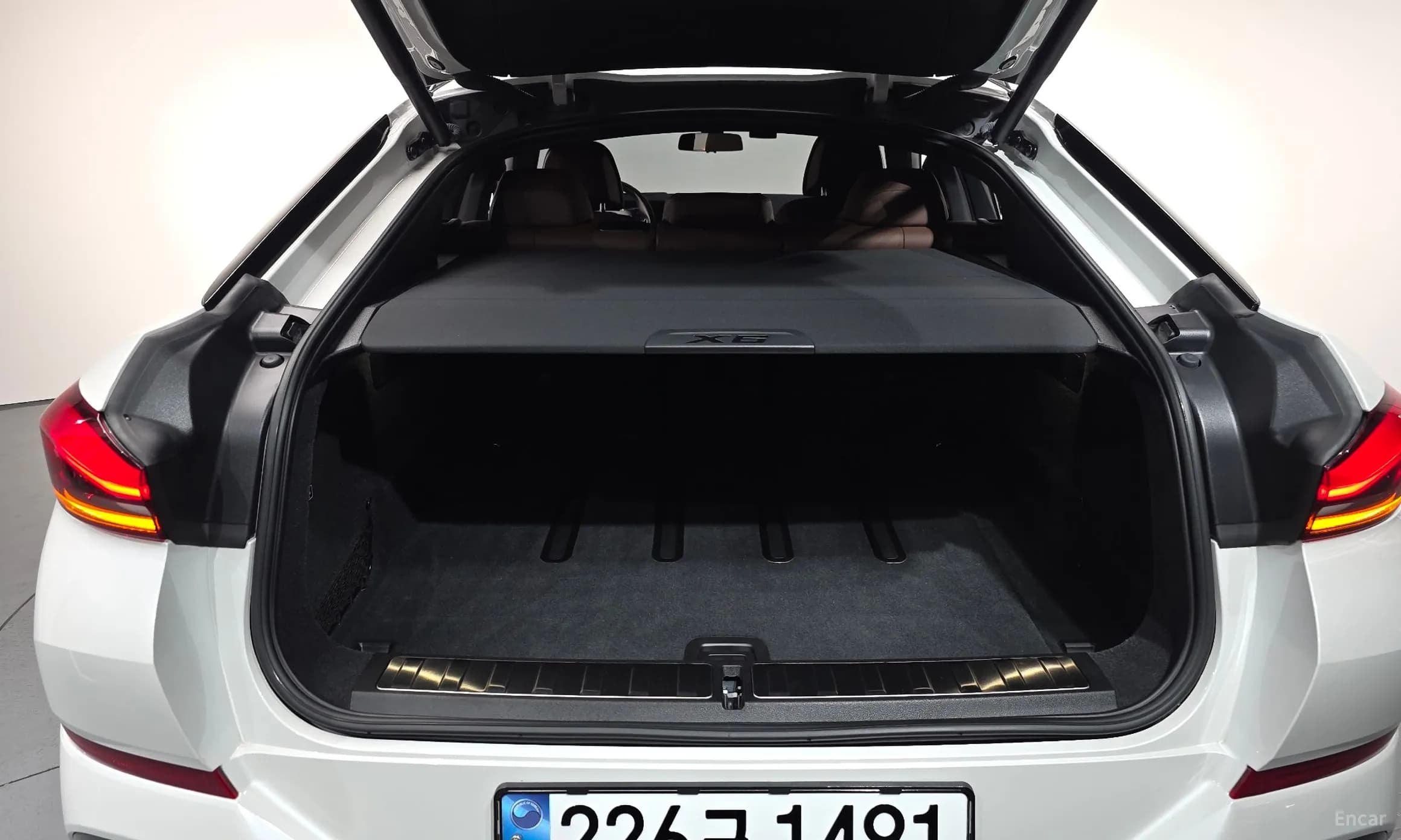 X6 (G06)
