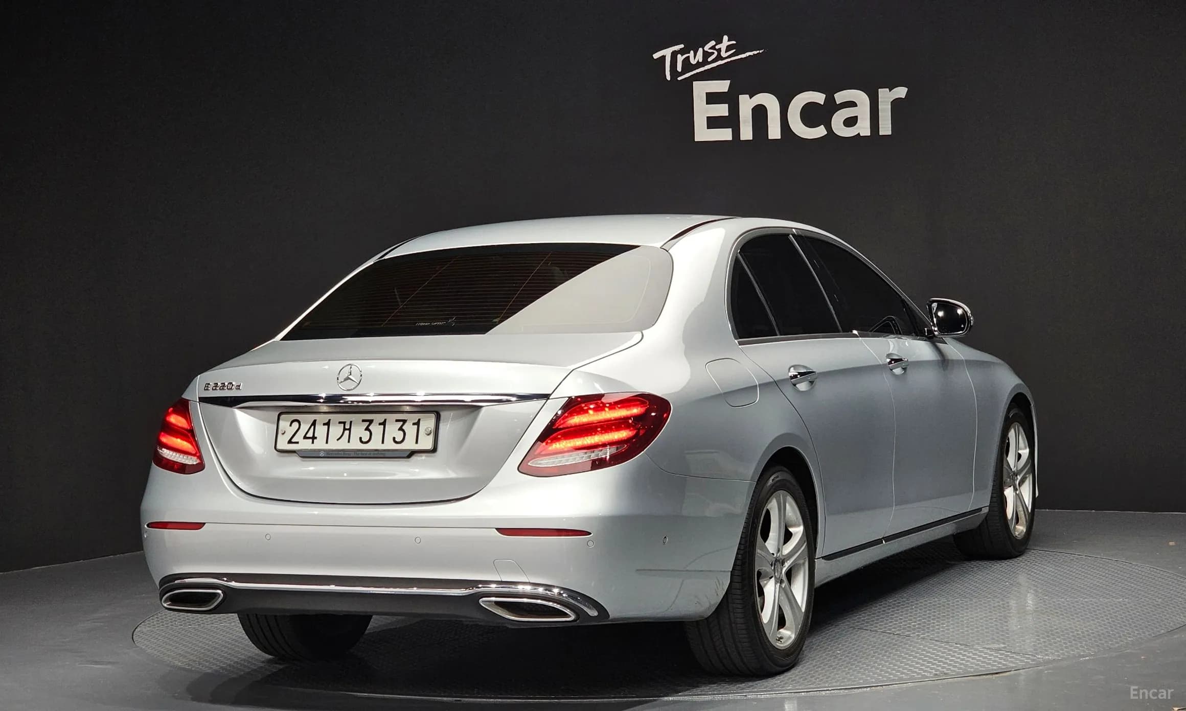 E-Class W213