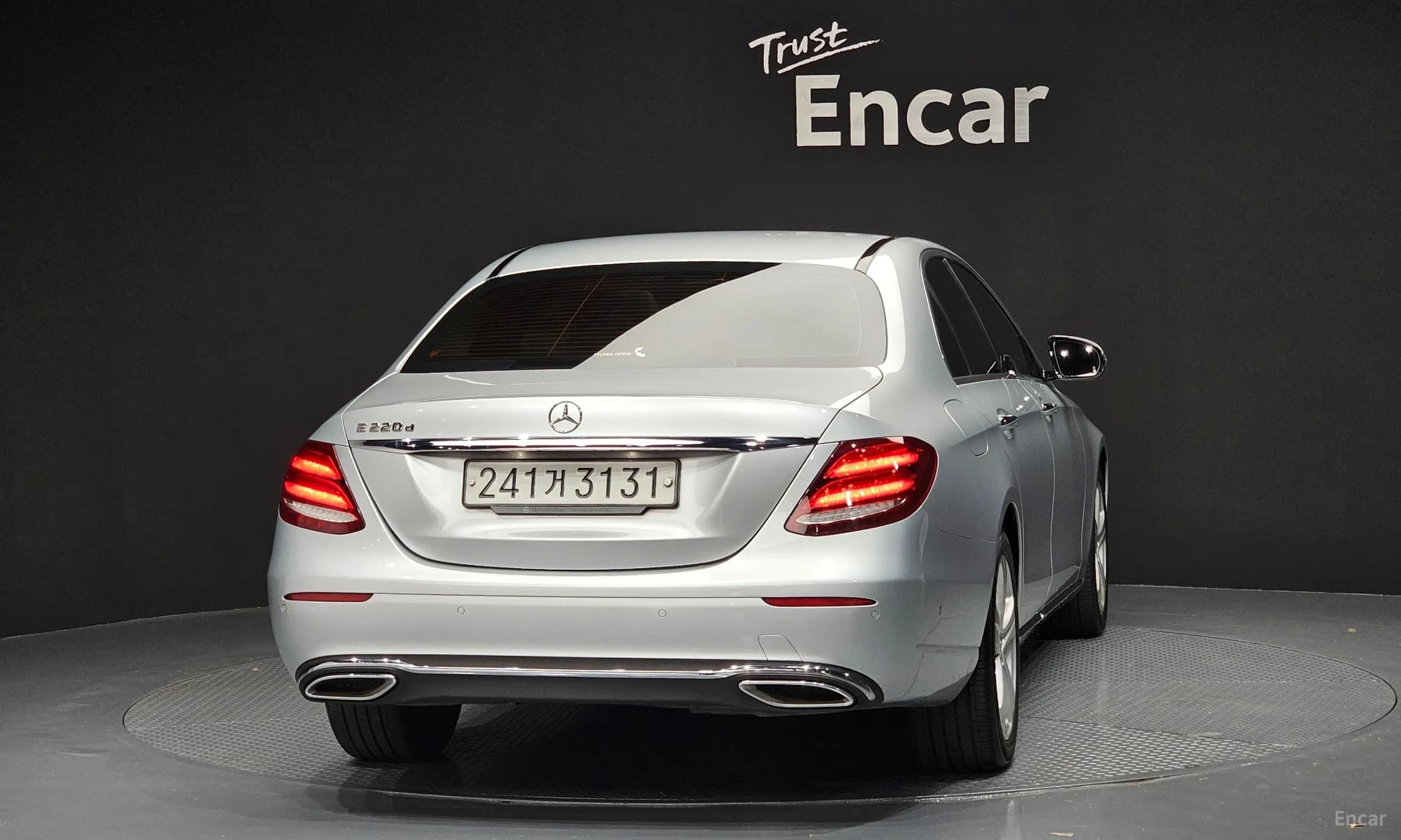 E-Class W213