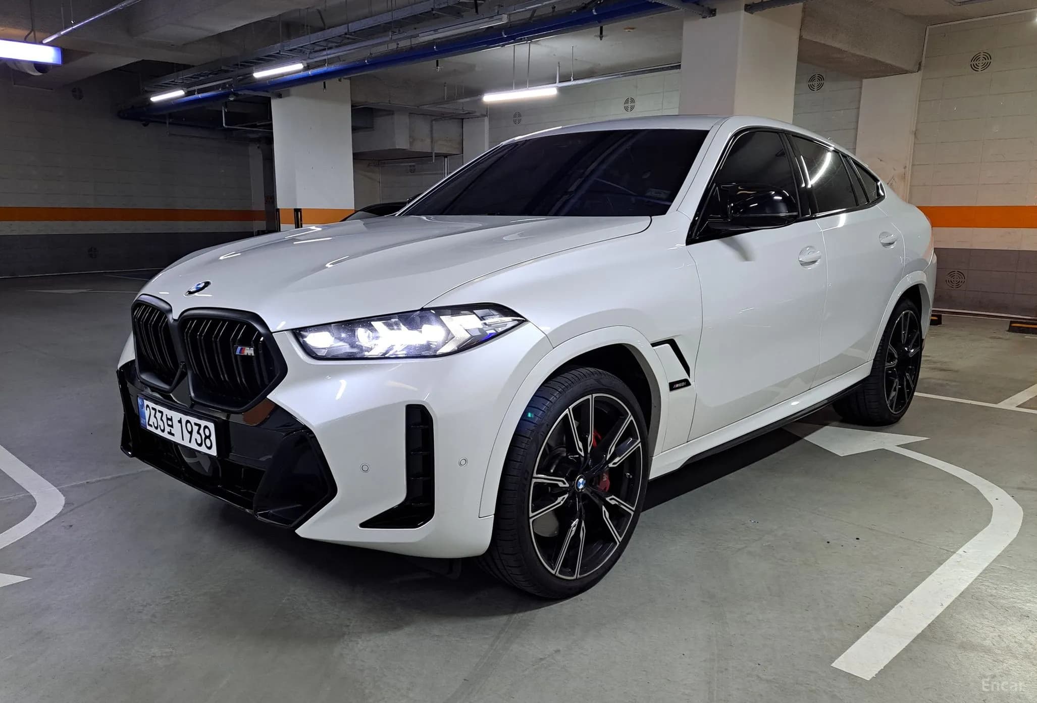 X6 (G06)