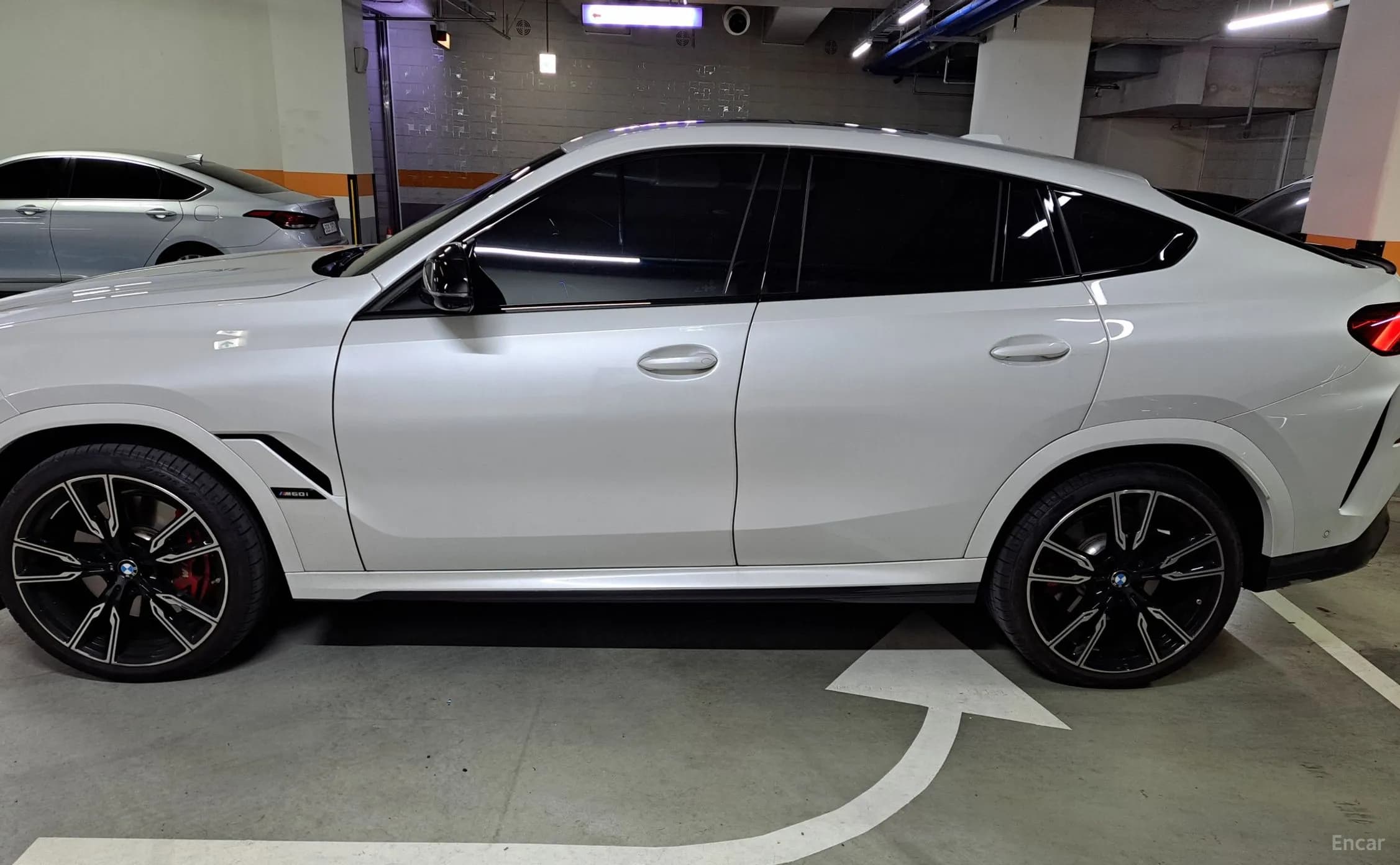 X6 (G06)