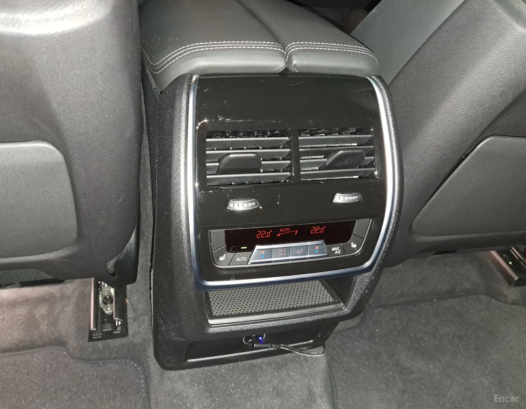 X6 (G06)