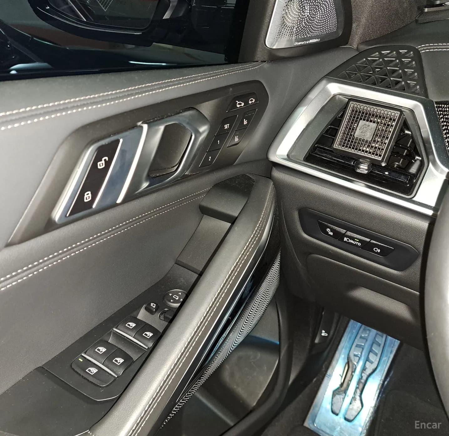 X6 (G06)