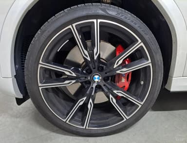 X6 (G06)