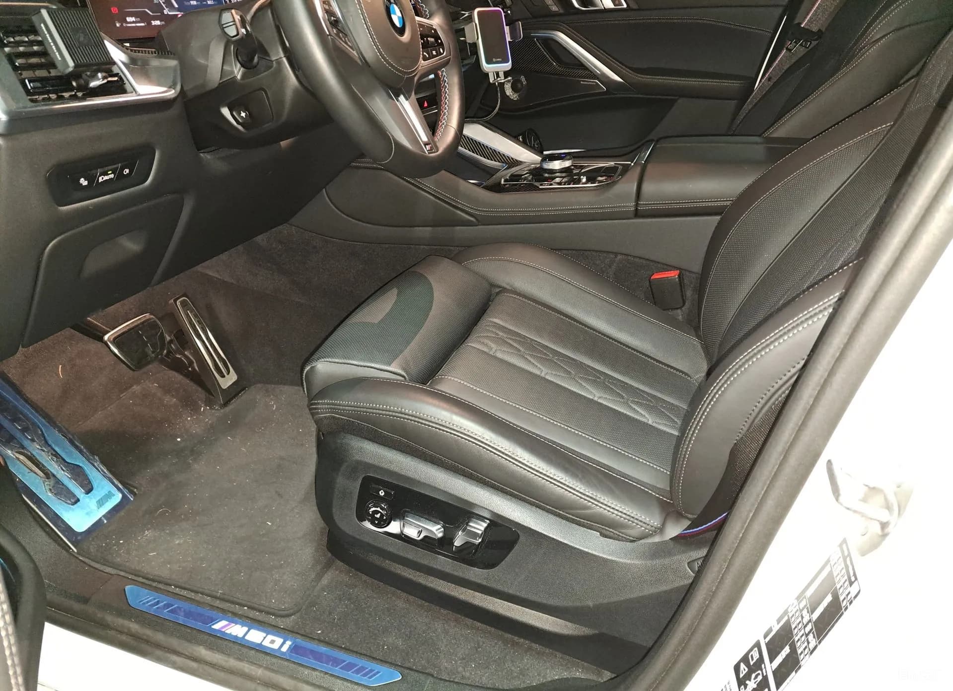 X6 (G06)