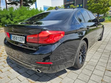 5 Series (G30)