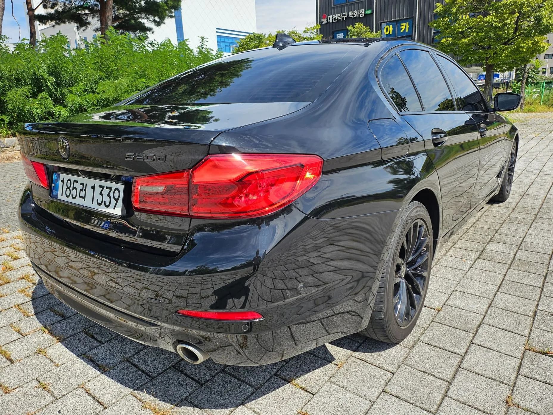 5 Series (G30)