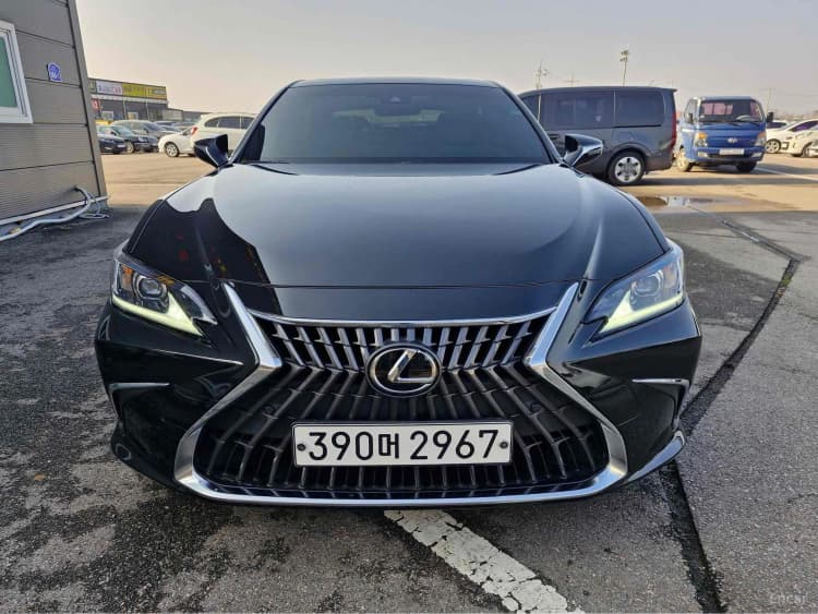 ES300h 7th Generation