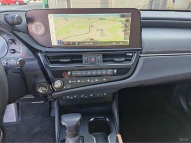 ES300h 7th Generation