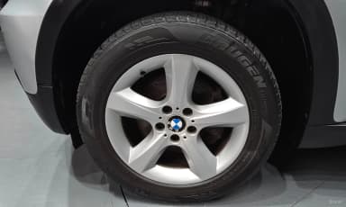 X5 (E70)