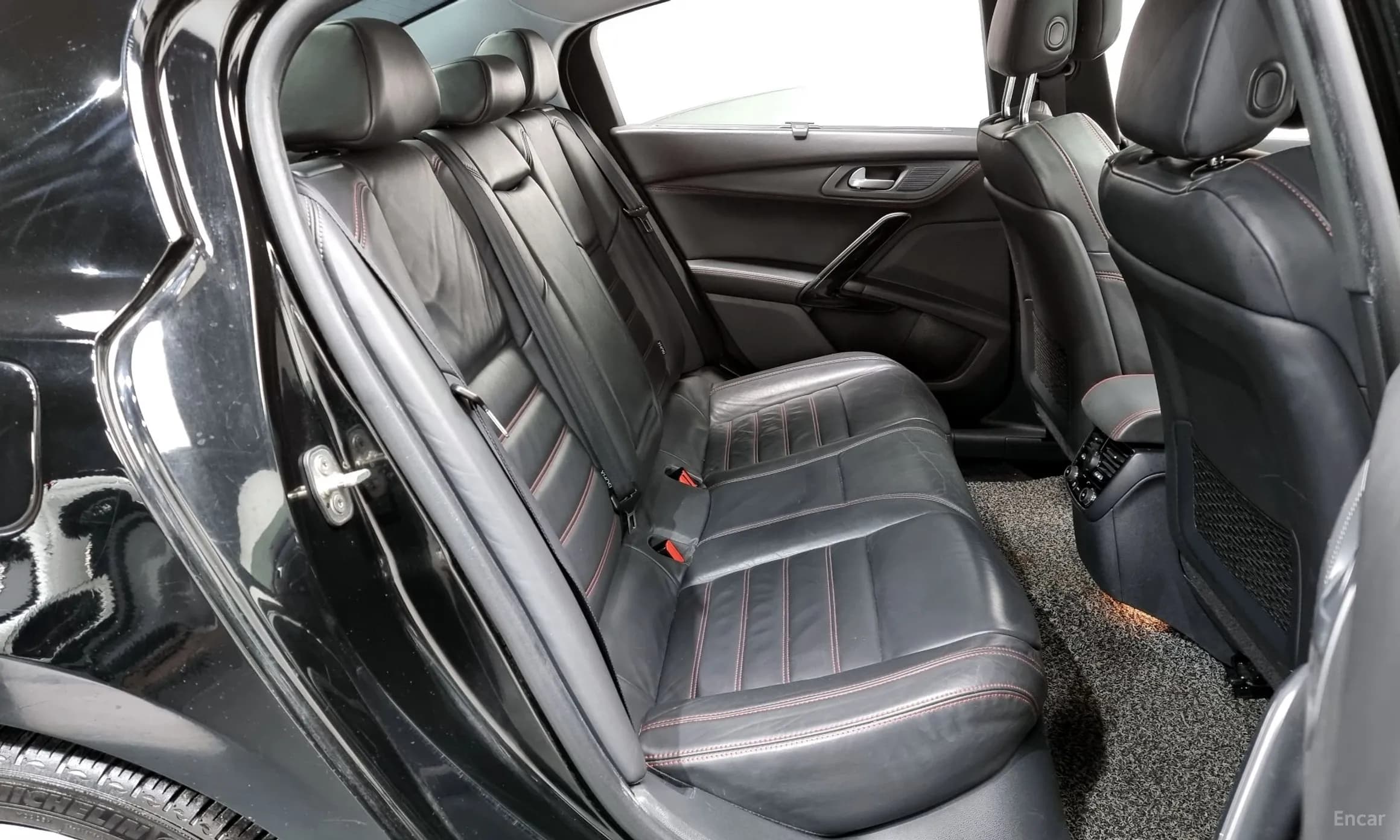 m1Bw200E2YqeygG33_dc2:507