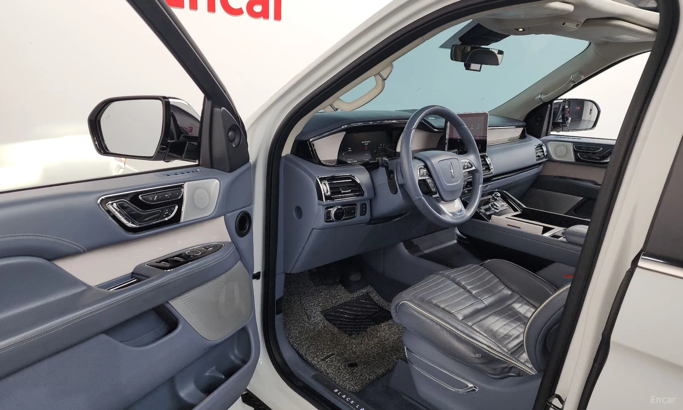 Navigator 4th generation