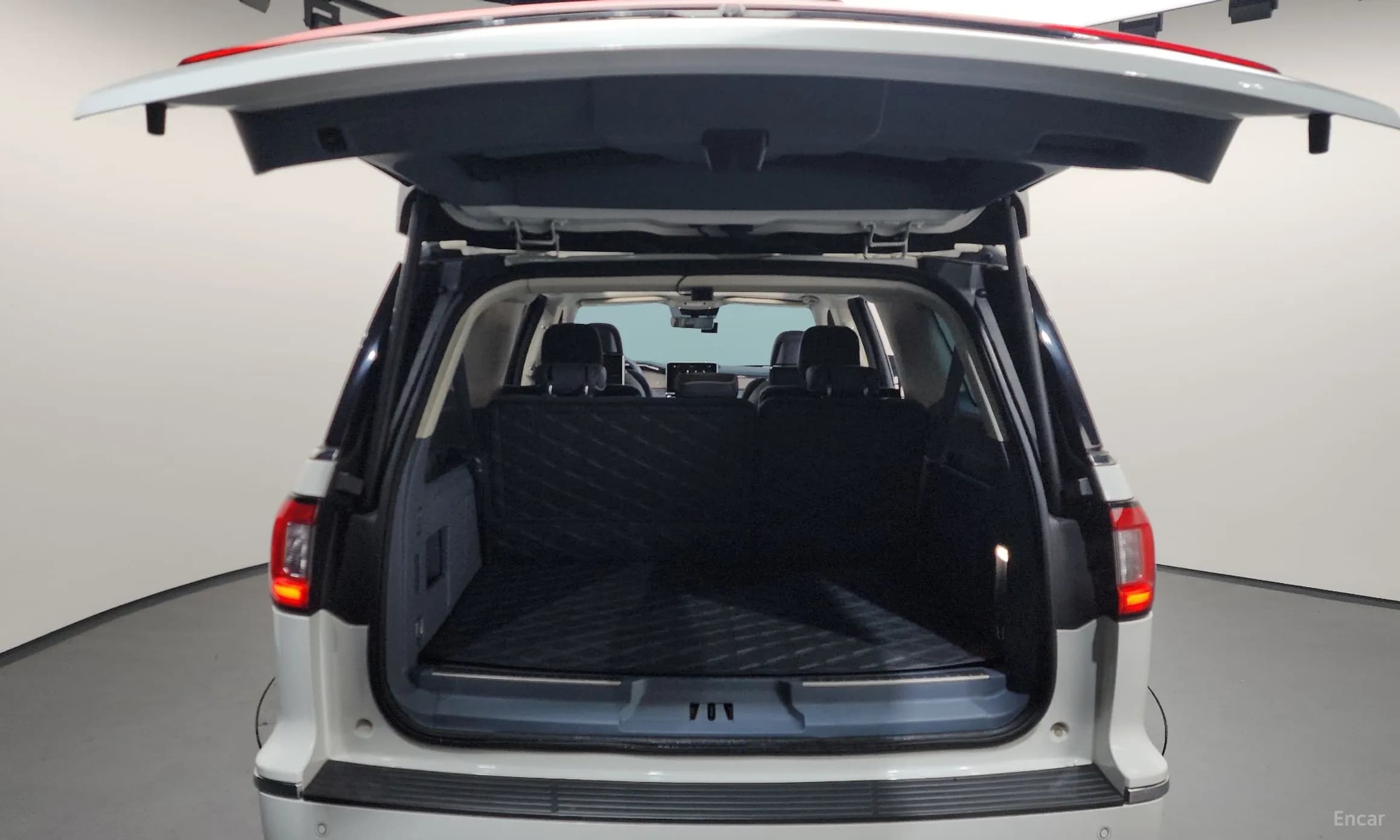 Navigator 4th generation