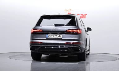 Q7 (4M)