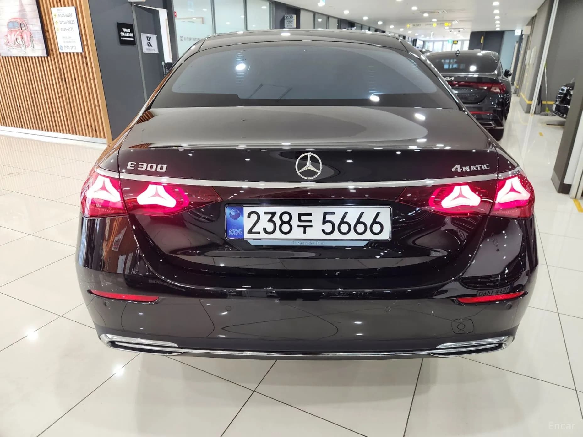 E-Class W214