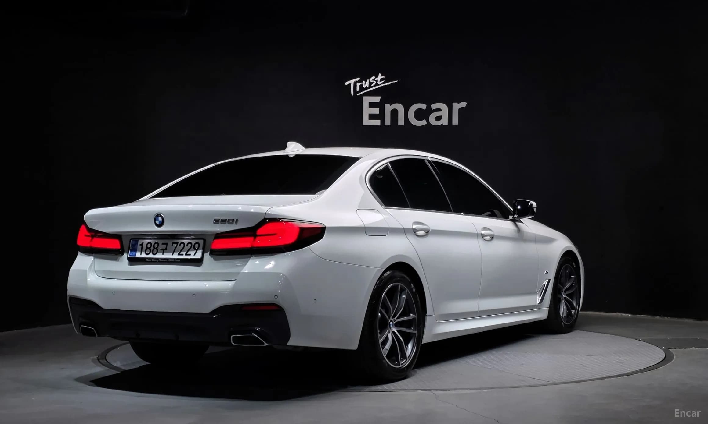 5 Series (G30)