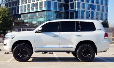 Land Cruiser