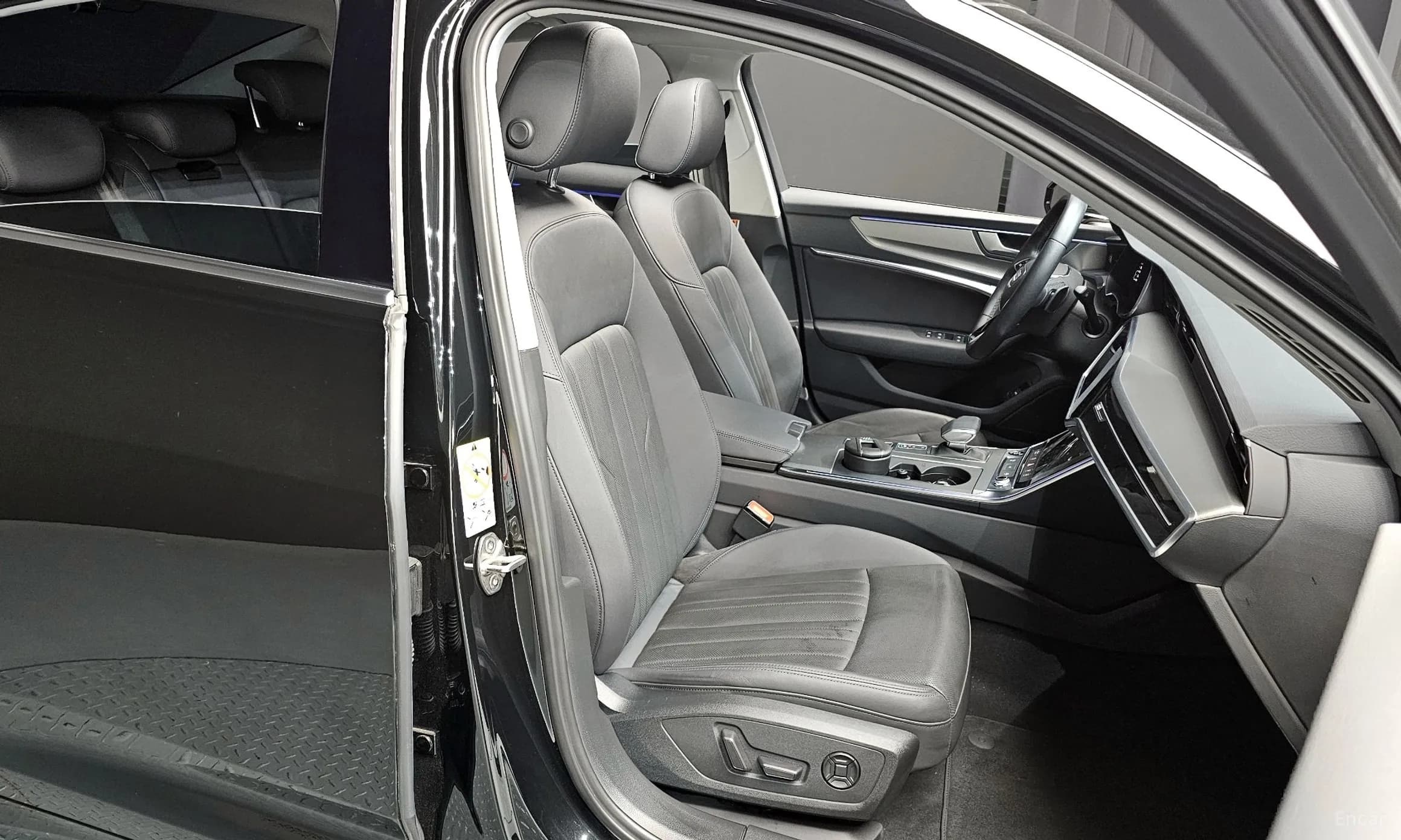 A6 (C8)