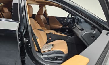 ES300h 7th Generation