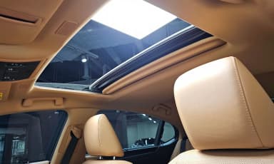 ES300h 7th Generation