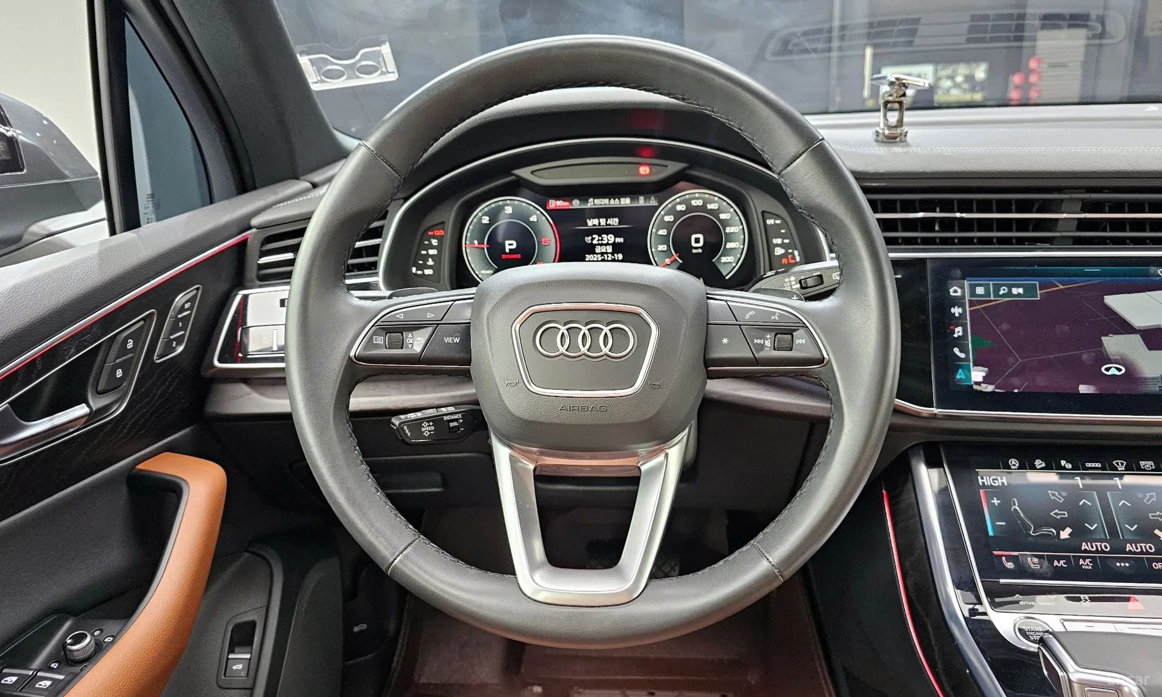 Q7 (4M)