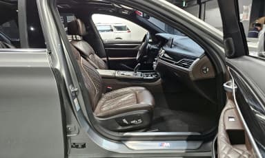 7 Series (G11)