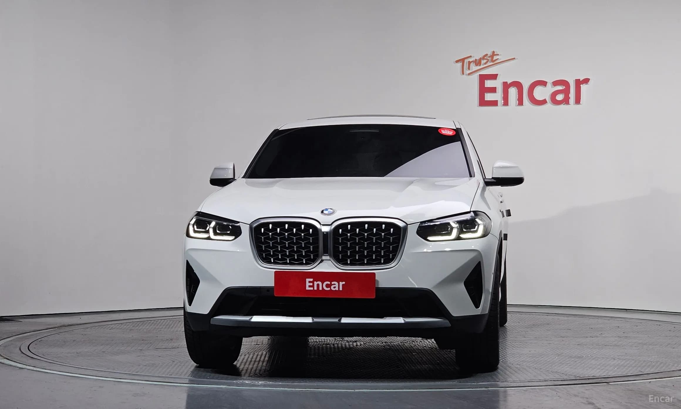 X4 (G02)