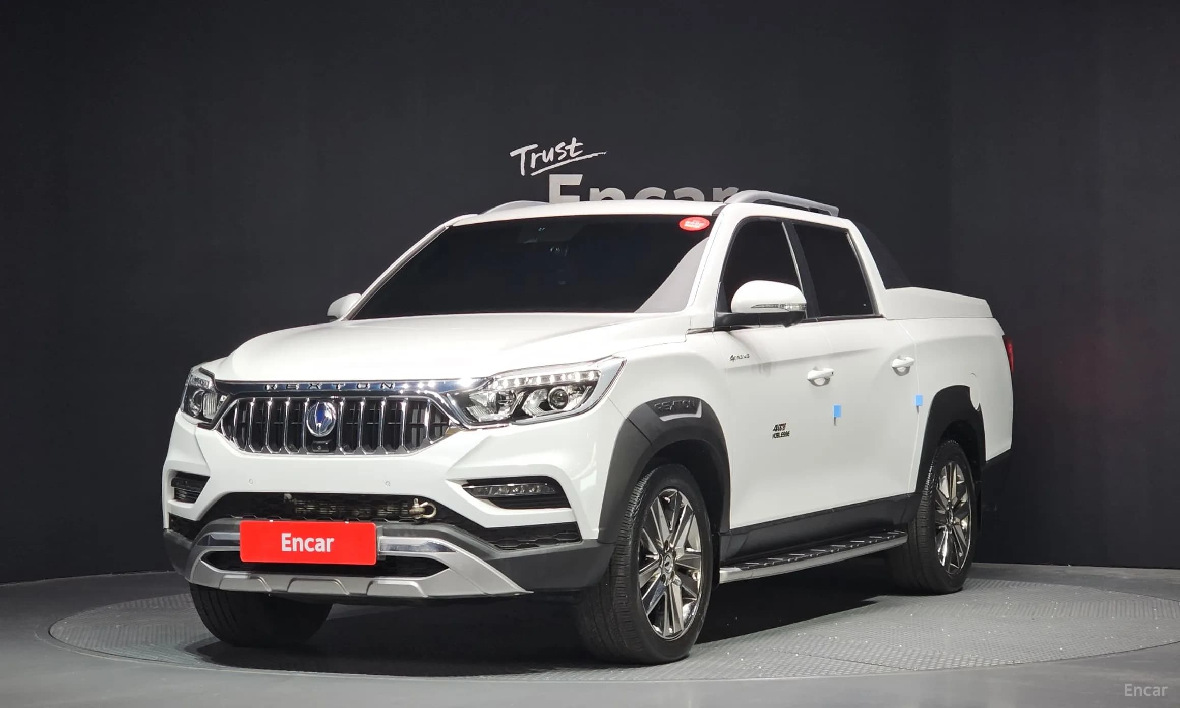 Rexton Sports Khan