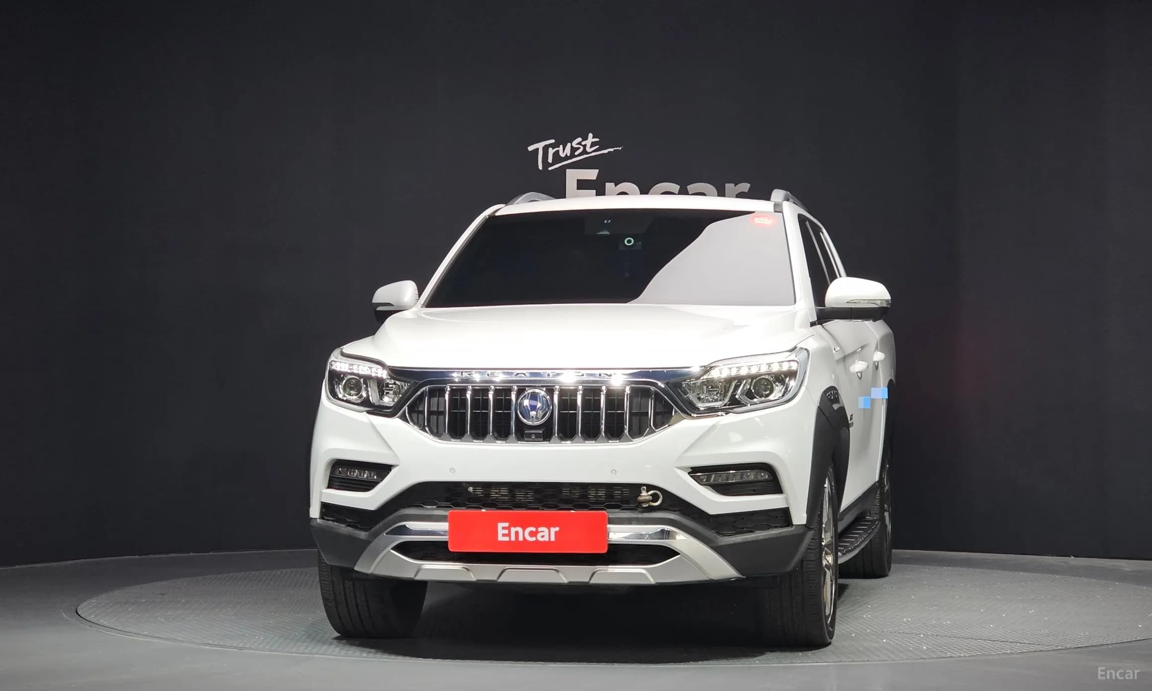 Rexton Sports Khan