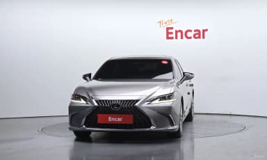 ES300h 7th Generation