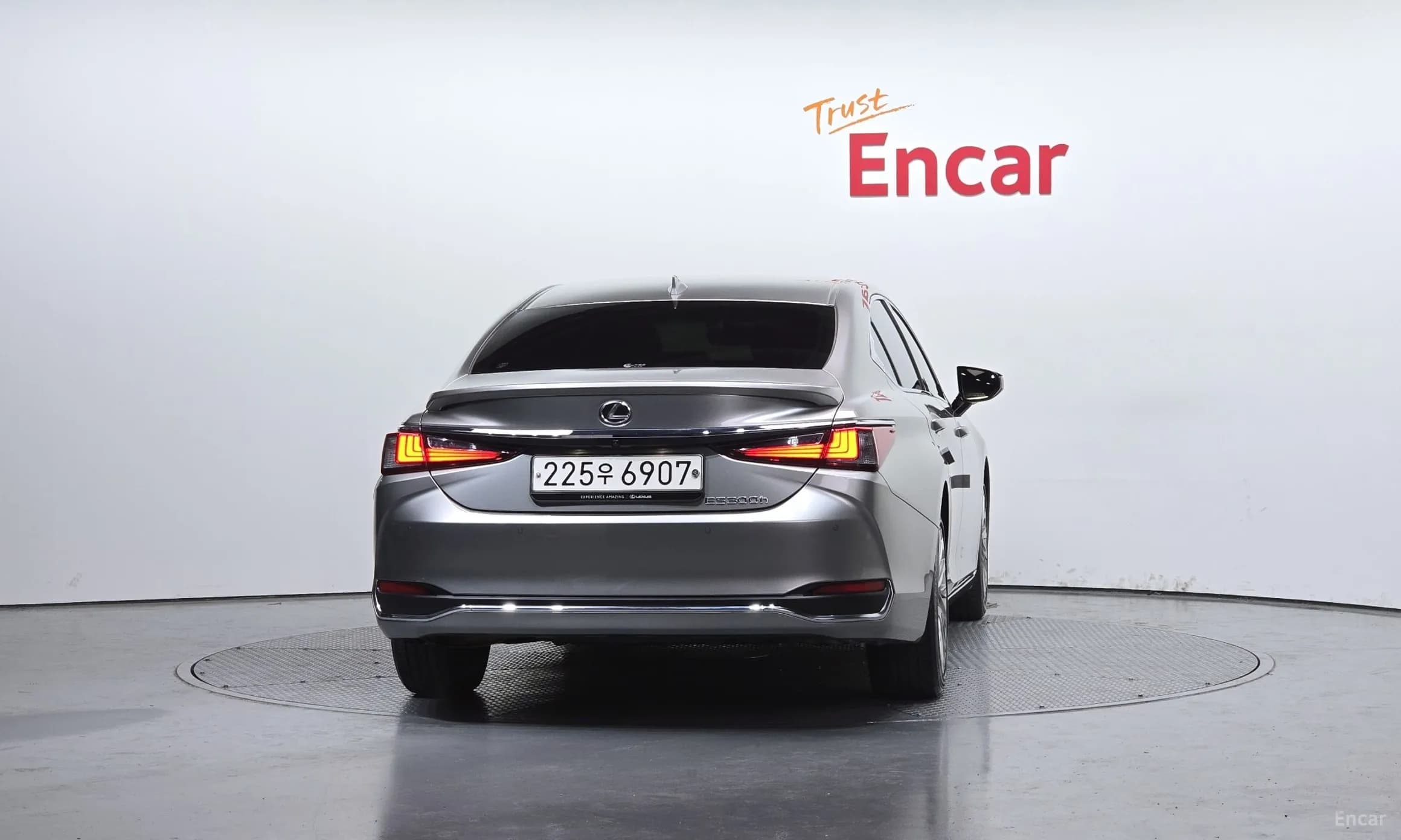 ES300h 7th Generation