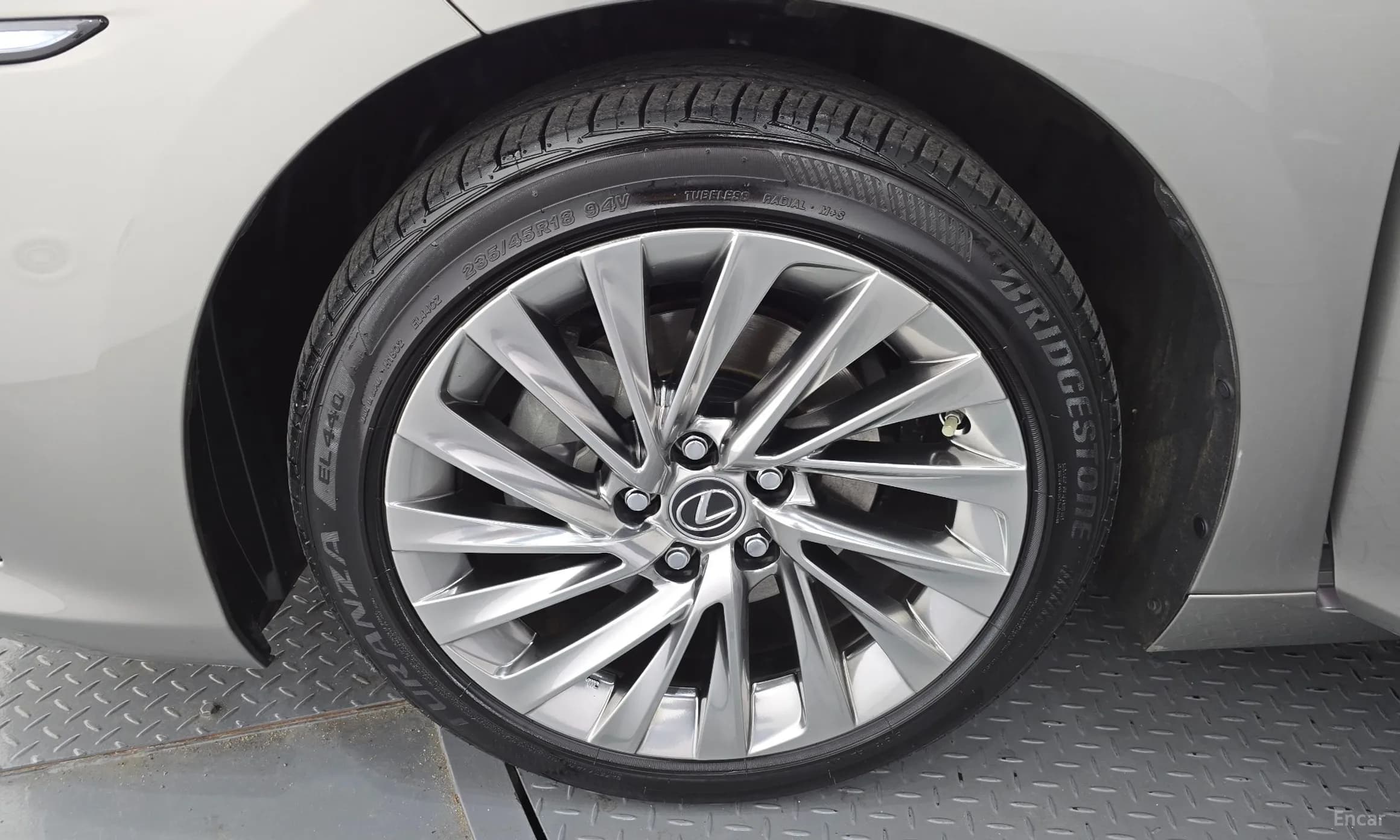 ES300h 7th Generation
