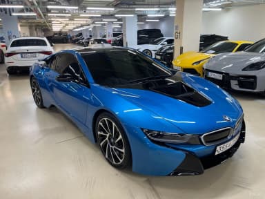 i8