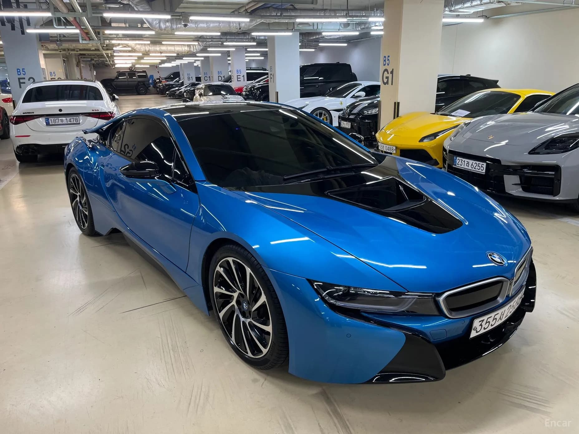 i8