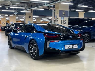 i8