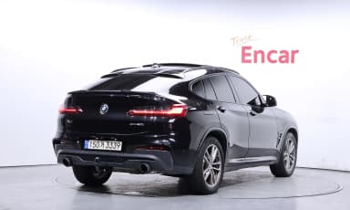 X4 (G02)