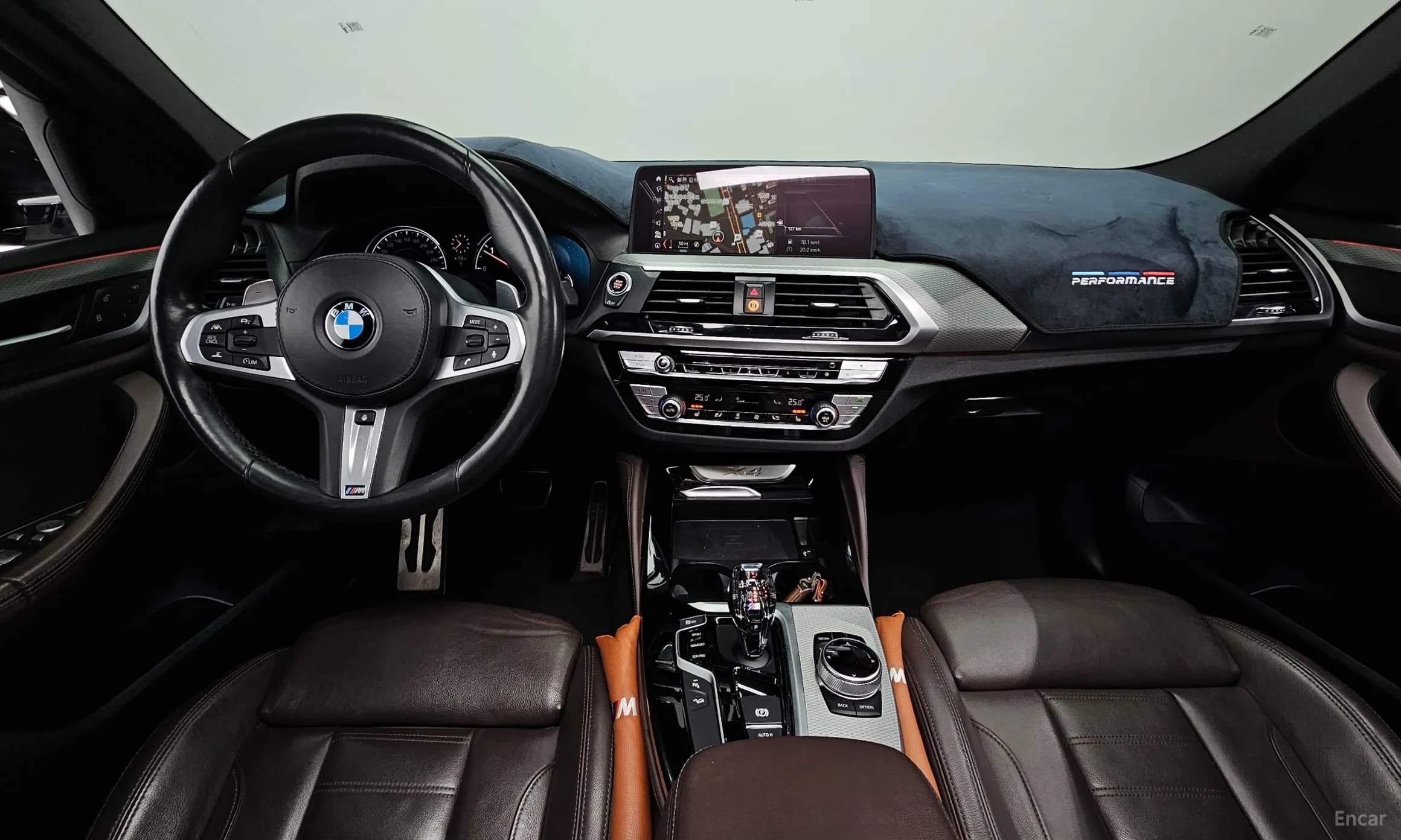 X4 (G02)