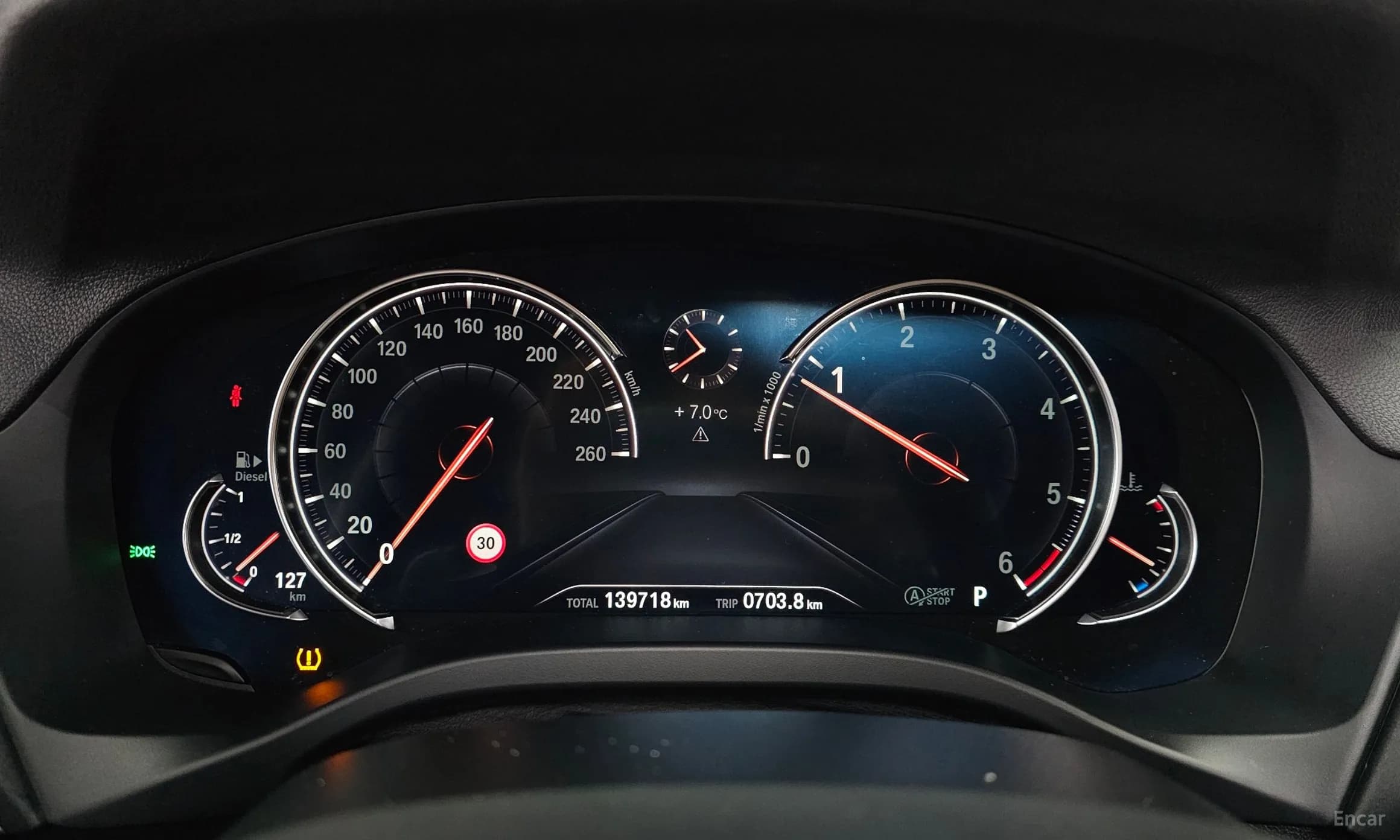 X4 (G02)
