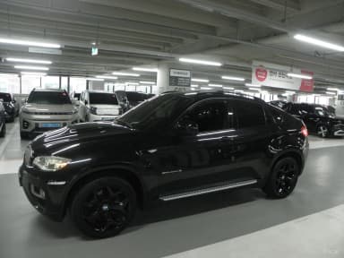 X6 (E71)