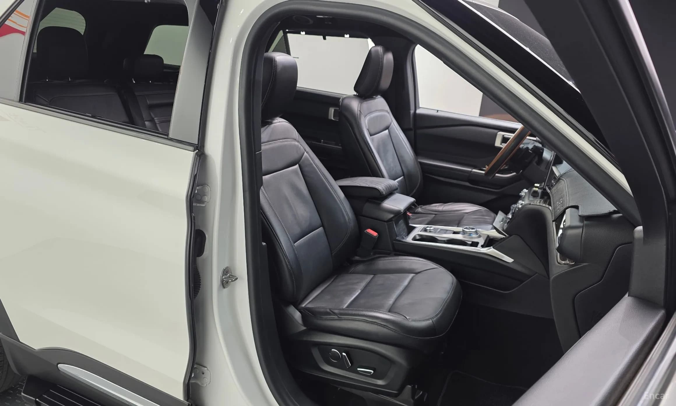 Explorer 6th Generation