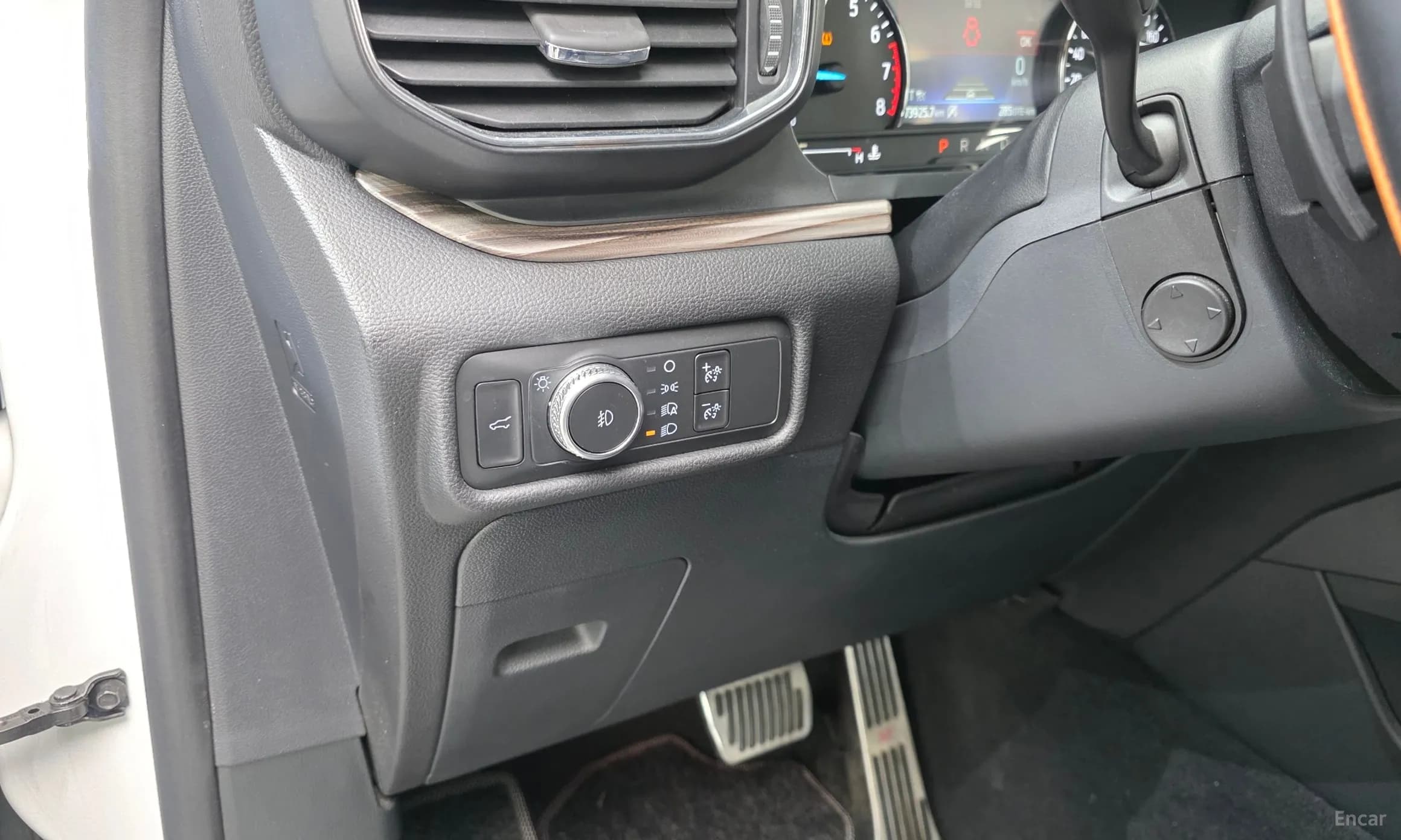 Explorer 6th Generation