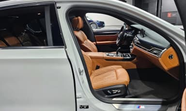 7 Series (G11)