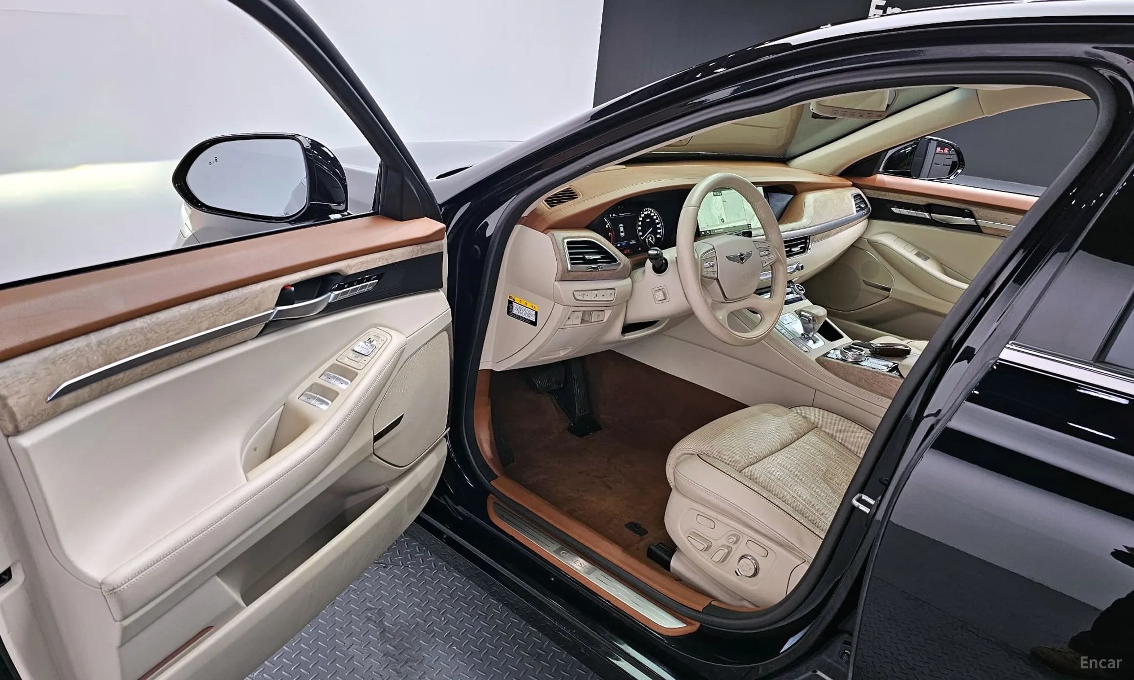 G90