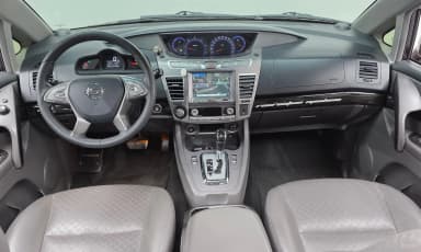 Korando Turismo