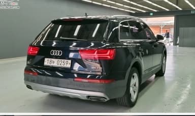 Q7 (4M)