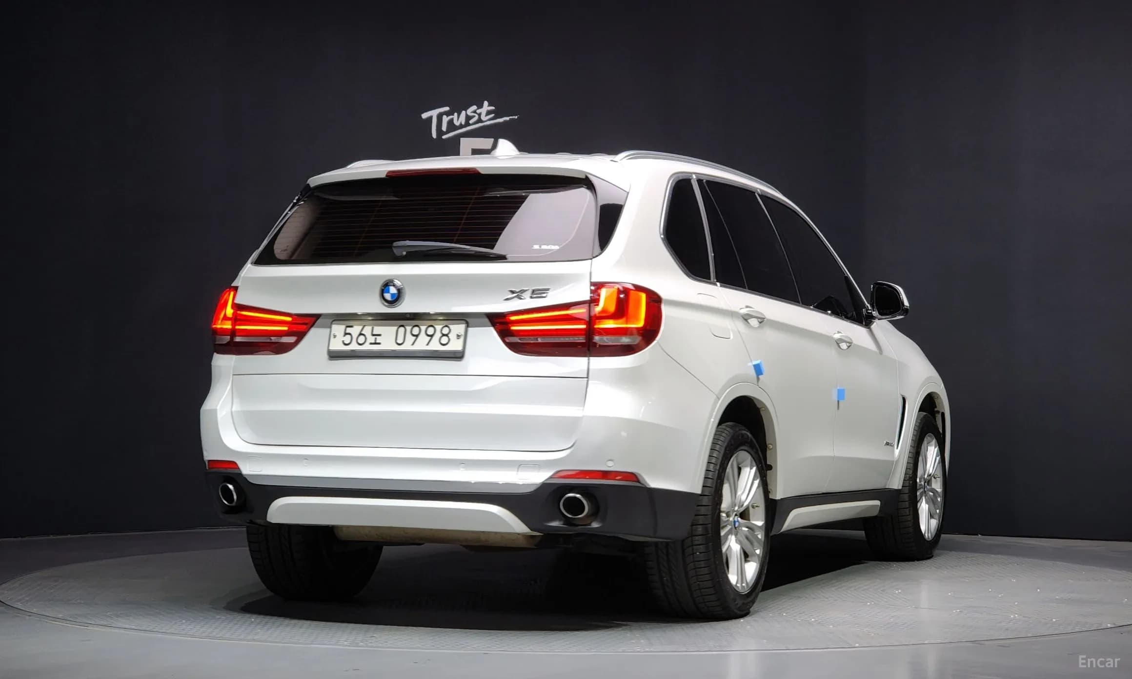 X5 (F15)